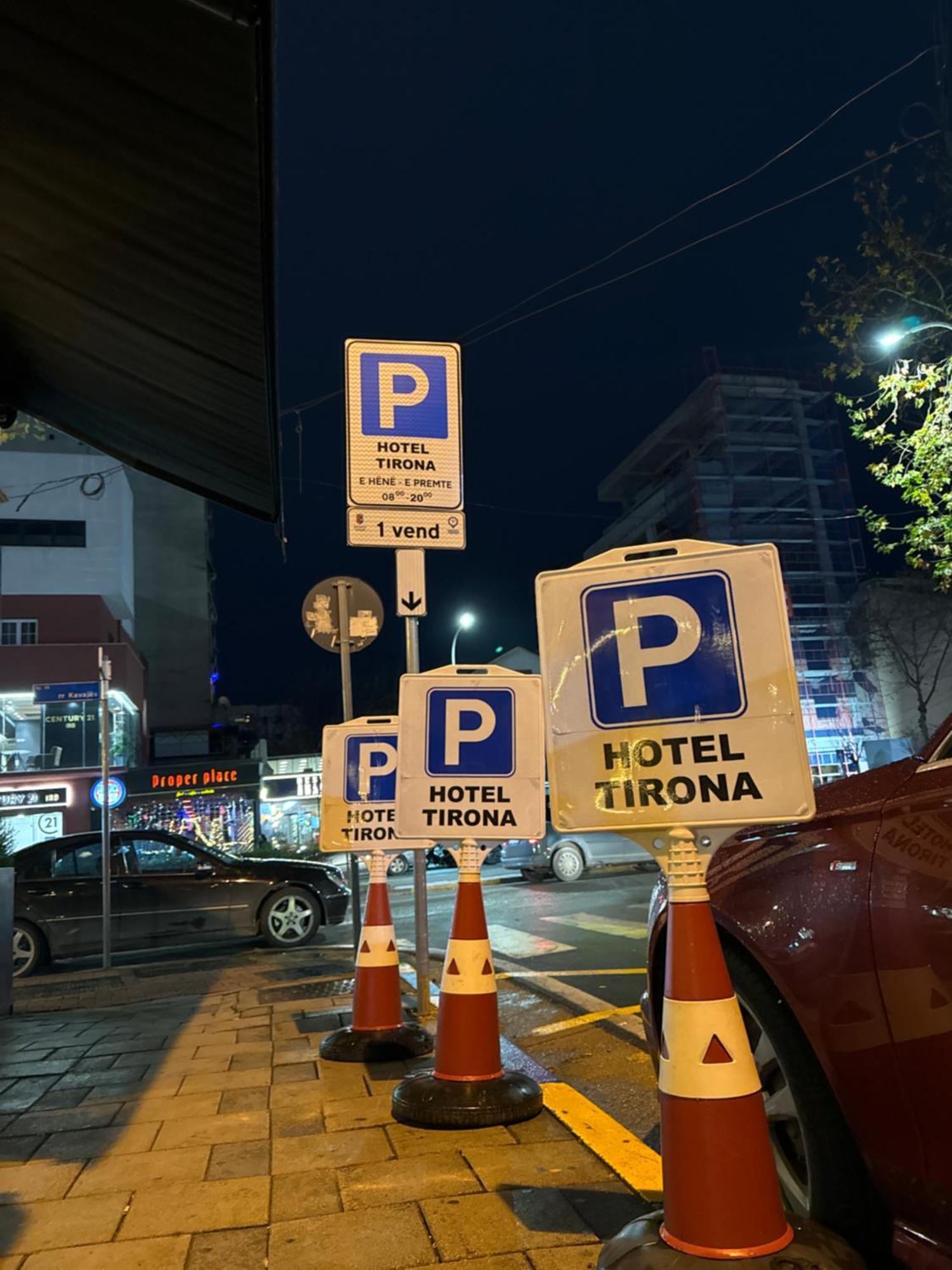 Hotel Tirona Тирана Екстер'єр фото