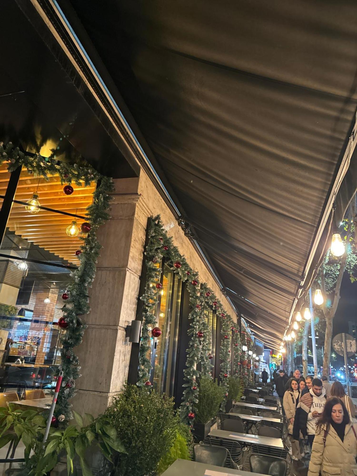 Hotel Tirona Тирана Екстер'єр фото